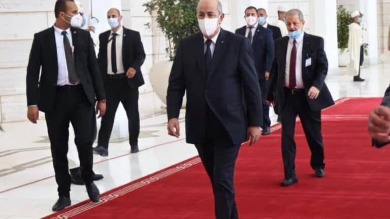 عودة رئيس الجمهورية عبد المجيد تبون إلى أرض الوطن